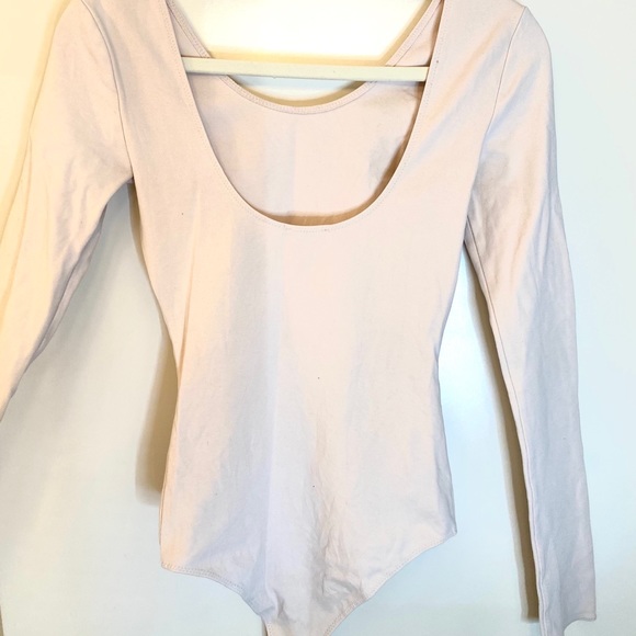 Long sleeve bodysuit from Aritzia- wilfred free - Picture 2 of 5